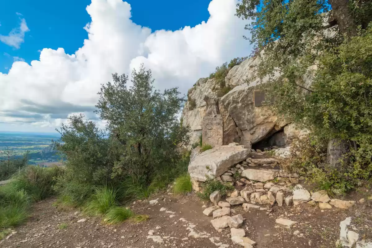 Cova de Ramon Llull, Mallorca